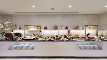 Ayass Hotel