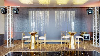 Ayass Hotel