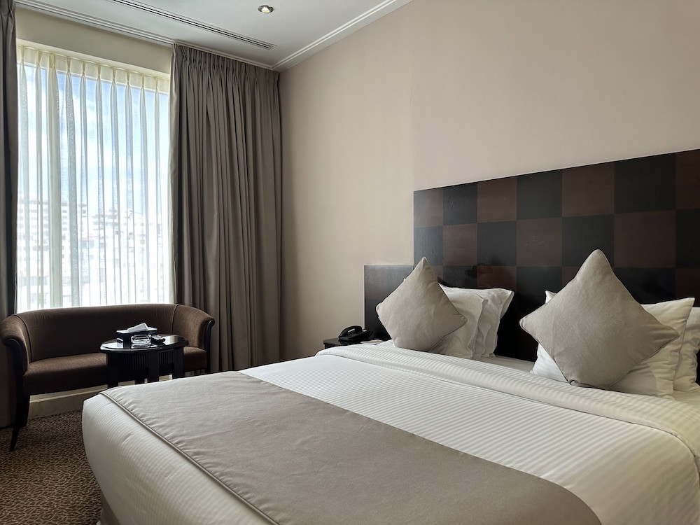 Ayass Hotel