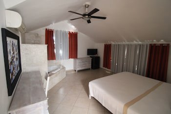 Albachiara Hotel