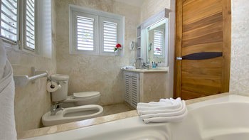 Albachiara Hotel