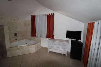 Albachiara Hotel