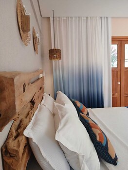 Dayo Hotel