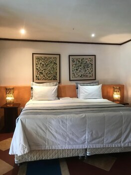 Dayo Hotel