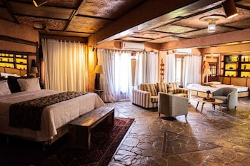 Dayo Hotel