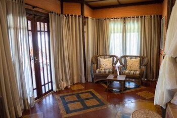 Dayo Hotel