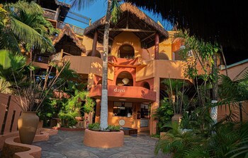 Dayo Hotel