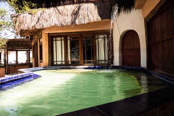 Dayo Hotel