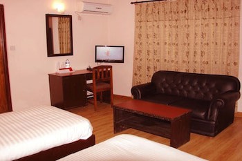 Cascade Hotel