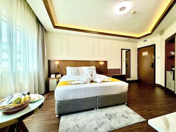 Fortune Plaza Hotel