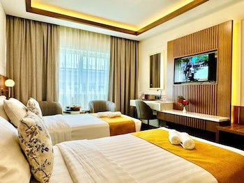 Fortune Plaza Hotel