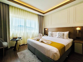 Fortune Plaza Hotel
