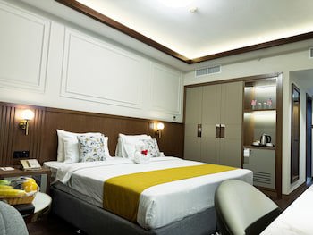 Fortune Plaza Hotel