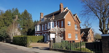 Anand Lodge