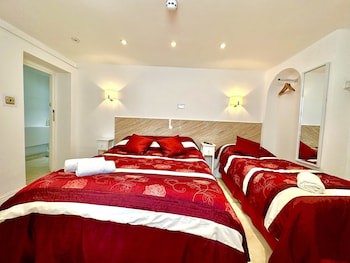 Anand Lodge