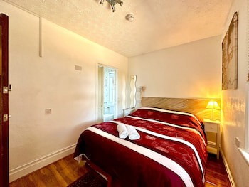 Anand Lodge