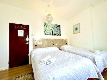 Anand Lodge