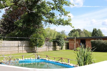 Anand Lodge