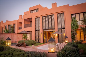 Al Maaden Villahotel & Spa