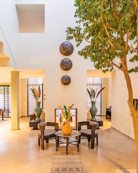 Al Maaden Villahotel & Spa