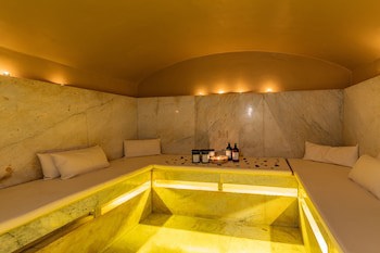 Al Maaden Villahotel & Spa