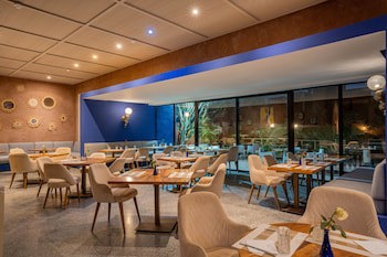 Al Maaden Villahotel & Spa