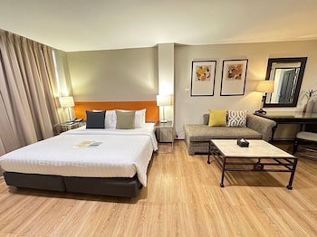 Asoke Residence Sukhumvit By Uhg