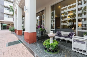 Asoke Residence Sukhumvit By Uhg