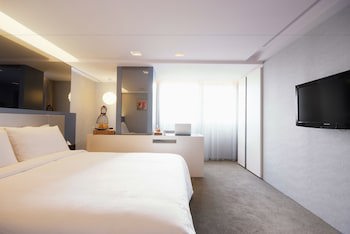 Forward Hotel Nangang