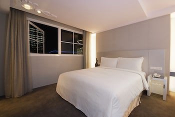 Forward Hotel Nangang