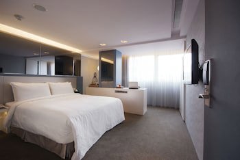 Forward Hotel Nangang