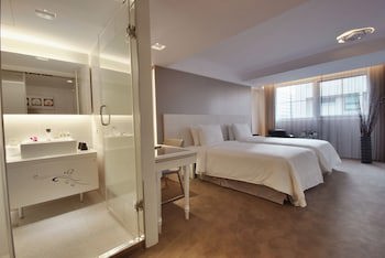 Forward Hotel Nangang