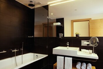 Nira Alpina - Member Of Design Hotels