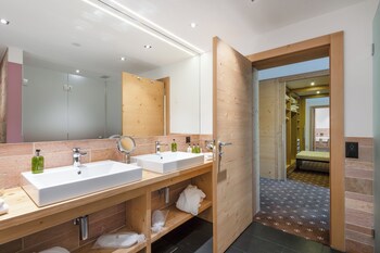 Nira Alpina - Member Of Design Hotels