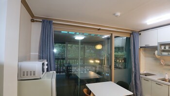 Bellus Rose Pension Hotel
