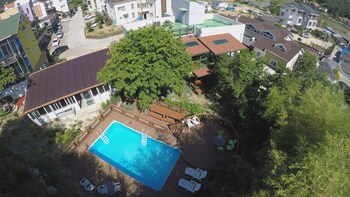 Bellus Rose Pension Hotel
