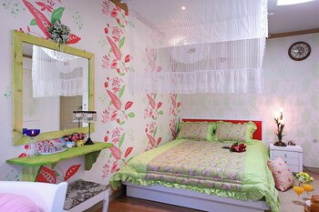 Bellus Rose Pension Hotel