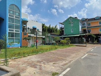 Bellus Rose Pension Hotel