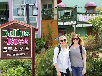 Bellus Rose Pension Hotel