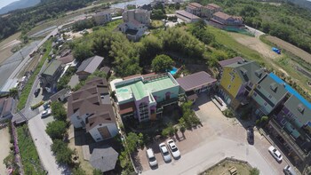 Bellus Rose Pension Hotel
