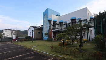 Bellus Rose Pension Hotel