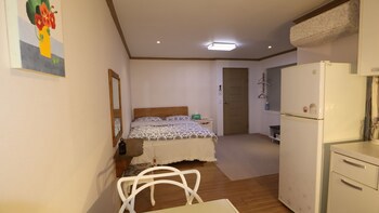 Bellus Rose Pension Hotel