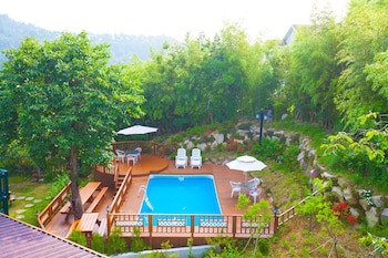 Bellus Rose Pension Hotel