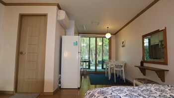 Bellus Rose Pension Hotel