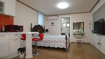 Bellus Rose Pension Hotel