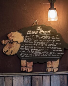 The Woolly Sheep Inn