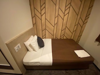 Hotel Livemax Esaka