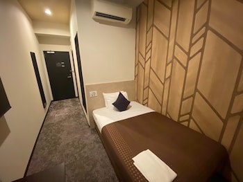 Hotel Livemax Esaka