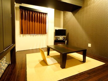Hotel Livemax Esaka
