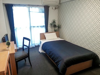 Hotel Livemax Budget Fuchu